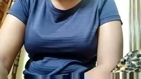 taniya_roy4628 online show from March 3, 3:29 pm