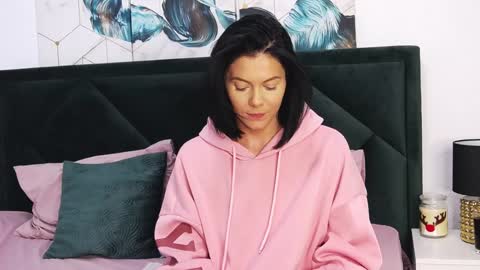 Snapshot of taniyagrey chatting on December 13, 8:30 am tanyaGrey online show from December 13, 8:30 am