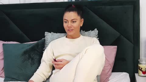 Snapshot of taniyagrey chatting on January 23, 8:15 am tanyaGrey online show from January 23, 8:15 am