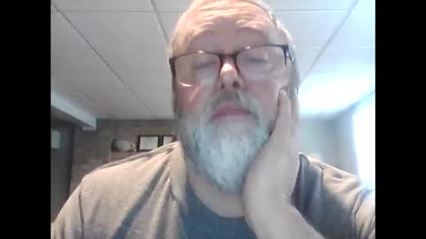 tank106 online show from March 22, 4:54 pm