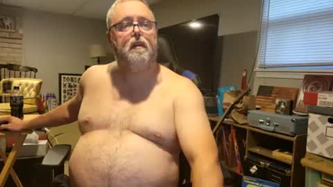 Snapshot of tank106 chatting on August 4, 12:03 am tank106 online show from August 4, 12:03 am