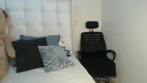 tania online show from January 12, 8:58 pm