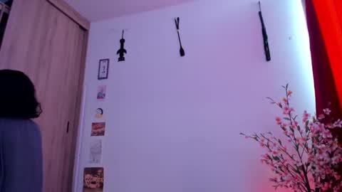 tanya online show from December 4, 1:53 pm