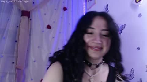 Snapshot of tanya_worldbondage chatting on July 6, 1:02 am tanya online show from July 6, 1:02 am