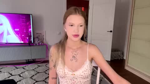 Alisa online show from February 18, 11:28 am