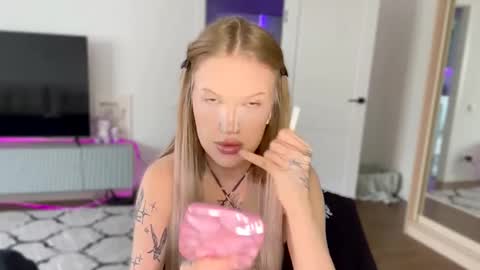 Alisa online show from March 3, 11:05 am