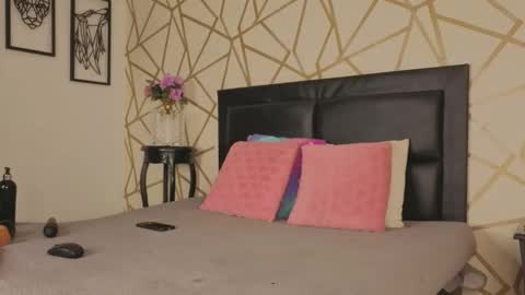 Tanya online show from March 25, 8:15 pm