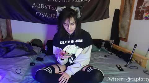 tap_forty online show from December 14, 4:29 am