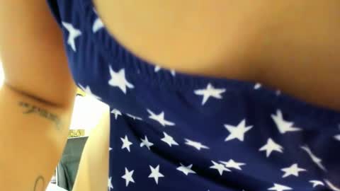 Snapshot of tara_hot1 chatting on December 5, 1:58 am Tara online show from December 5, 1:58 am