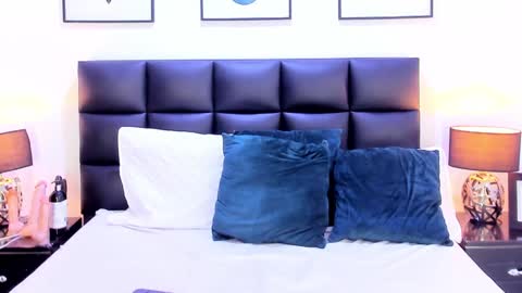 taracarsonn online show from January 25, 4:34 am