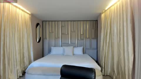 Snapshot of taralawrence chatting on January 6, 3:10 am Tara Lawrence online show from January 6, 3:10 am