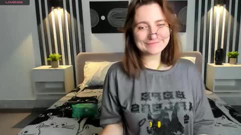 Tara online show from September 14, 2:00 am