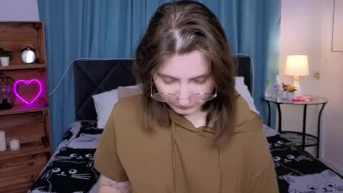 Tara online show from September 30, 1:32 am
