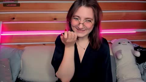 Tara online show from October 3, 1:57 am