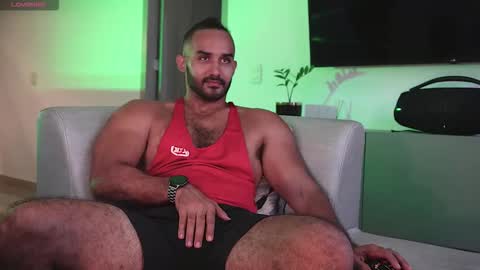 Snapshot of tarek_dan chatting on October 29, 3:14 pm Tarek online show from October 29, 3:14 pm