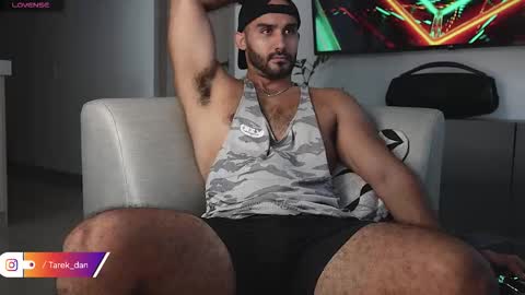 Tarek online show from December 1, 3:06 pm