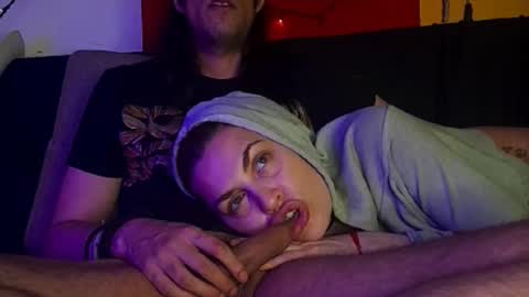 T  J   online show from November 4, 8:19 pm