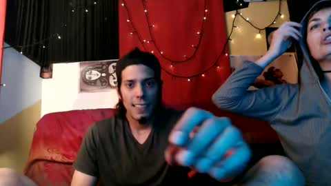 T  J   online show from April 10, 4:06 am