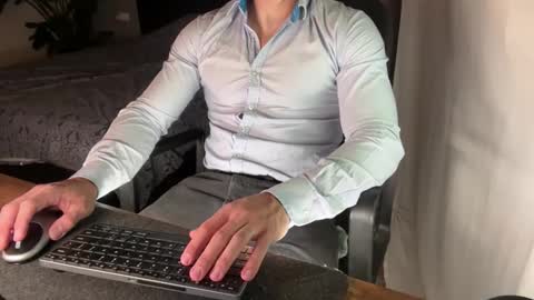 tarquit8 online show from May 26, 7:32 pm