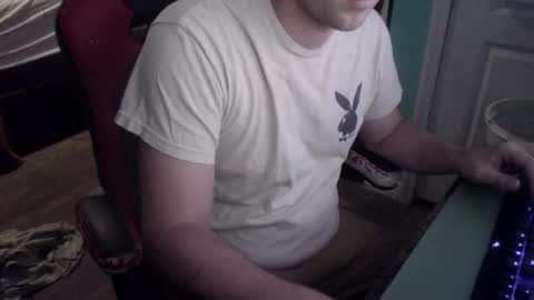 Snapshot of tarus333 chatting on October 21, 6:03 am tarus333 online show from October 21, 6:03 am