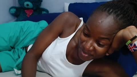 Snapshot of tasha_maya chatting on July 15, 6:24 pm milan online show from July 15, 6:24 pm