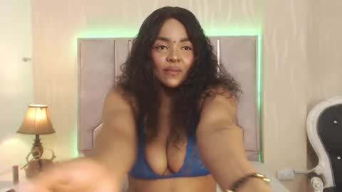 Tasha online show from October 5, 1:09 pm
