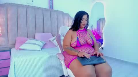 tashasant online show from June 18, 4:46 am