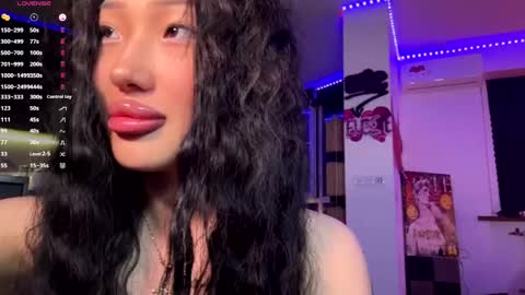 Viola online show from May 10, 7:08 pm