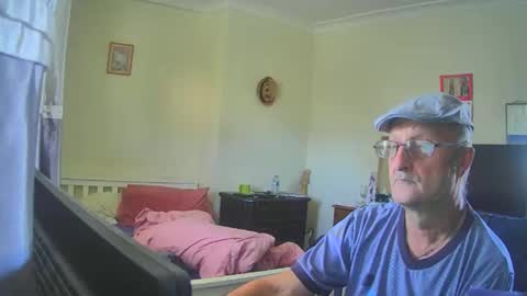 Tas online show from September 27, 10:09 am