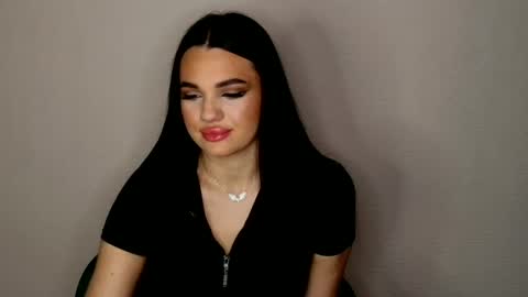 Snapshot of tasty_babyy chatting on December 4, 7:23 pm tasty_babyy online show from December 4, 7:23 pm