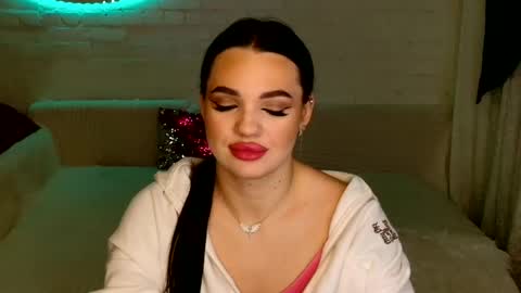 Snapshot of tasty_babyy chatting on December 9, 3:22 pm tasty_babyy online show from December 9, 3:22 pm