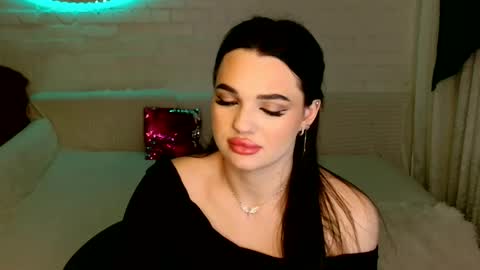 Snapshot of tasty_babyy chatting on February 14, 7:12 pm tasty_babyy online show from February 14, 7:12 pm