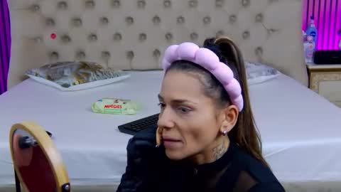 TastyPatricia online show from December 17, 7:03 am