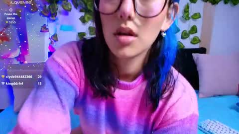 Snapshot of tati_cardenas chatting on January 17, 2:38 am AME online show from January 17, 2:38 am