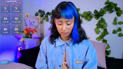 Snapshot of tati_cardenas chatting on February 8, 10:57 pm AME online show from February 8, 10:57 pm