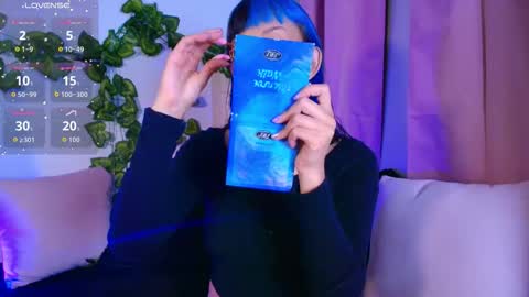 Snapshot of tati_cardenas chatting on February 18, 4:41 am AME online show from February 18, 4:41 am