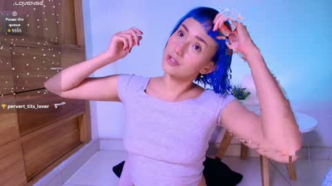 Snapshot of tati_cardenas chatting on April 9, 4:23 am AME online show from April 9, 4:23 am