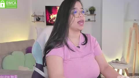 Snapshot of tati_reyes chatting on January 18, 12:09 pm Tatiana --- Schedule Monday to Sundays 800 to 200 UTC-5 online show from January 18, 12:09 pm
