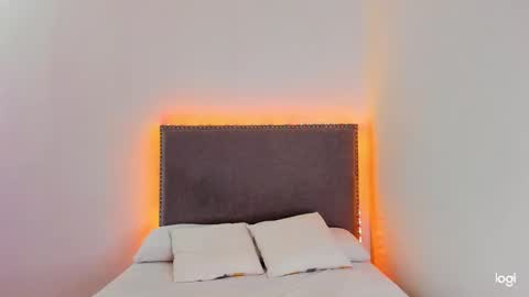 Snapshot of tatiana_2000 chatting on February 26, 8:11 pm Tatiana online show from February 26, 8:11 pm