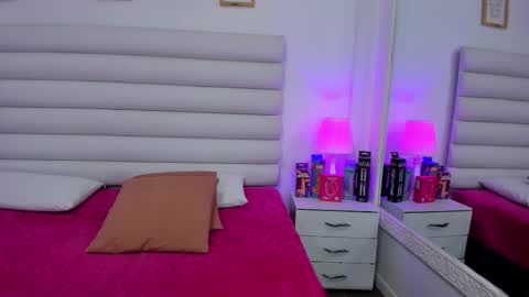 tatiana_arboleda online show from December 5, 3:37 am