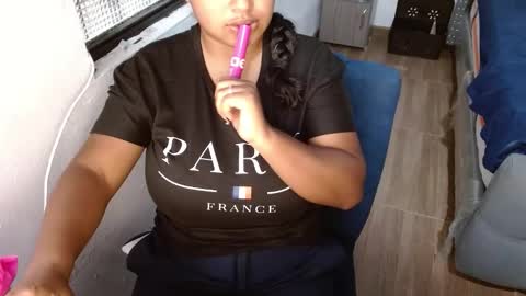 Snapshot of tatiana_wd chatting on January 13, 7:19 pm tatiana online show from January 13, 7:19 pm