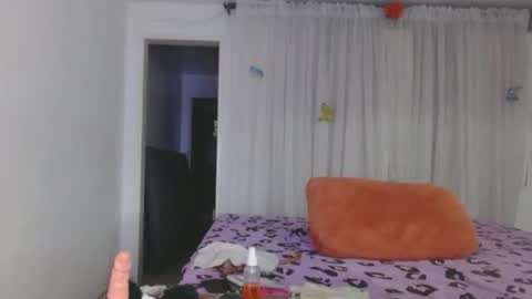 tatiana giraldo online show from April 14, 2:17 am