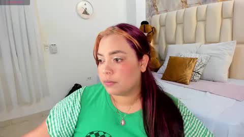 Snapshot of tatikanyx chatting on February 23, 12:13 pm tatikanyx online show from February 23, 12:13 pm