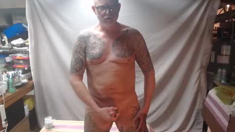 Snapshot of tatsdude chatting on March 31, 2:39 pm inkbator online show from March 31, 2:39 pm