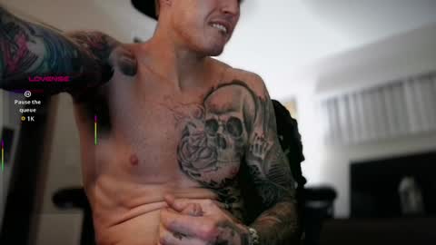 tattednblonde online show from June 26, 11:14 am