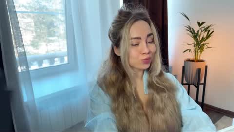 Snapshot of tatti_1 chatting on February 11, 8:41 am Tata online show from February 11, 8:41 am