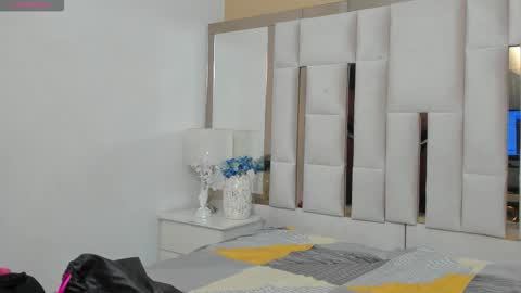 Snapshot of tattibelll chatting on November 27, 11:56 am TattiBell online show from November 27, 11:56 am