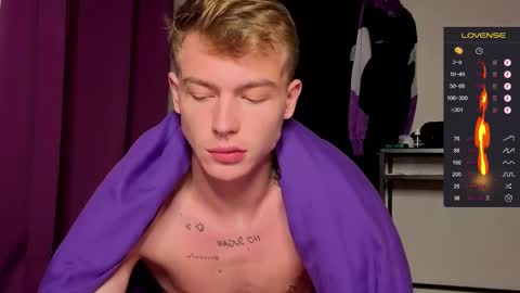 Snapshot of tattooed666cat chatting on September 25, 3:32 am Alex but u can call me Theo online show from September 25, 3:32 am