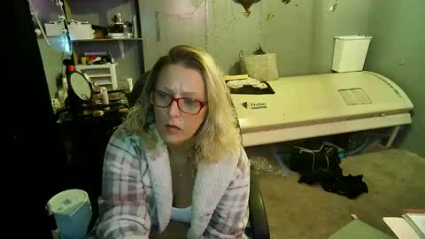 Lisa Lovely online show from February 26, 10:26 am