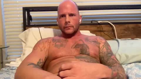 Snapshot of tattooman5555 chatting on September 8, 7:35 pm Tattooman online show from September 8, 7:35 pm